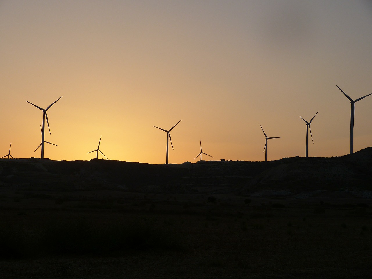 Military Bases in 3 Locations to Train Veterans for Solar Jobs